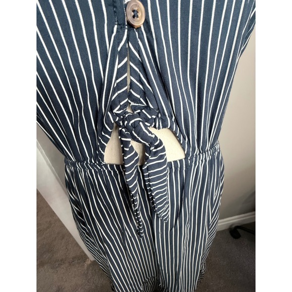 Hollister Navy White Pinstripe Midi Dress Tie Front Short Sleeve Womens Medium - Picture 4 of 8